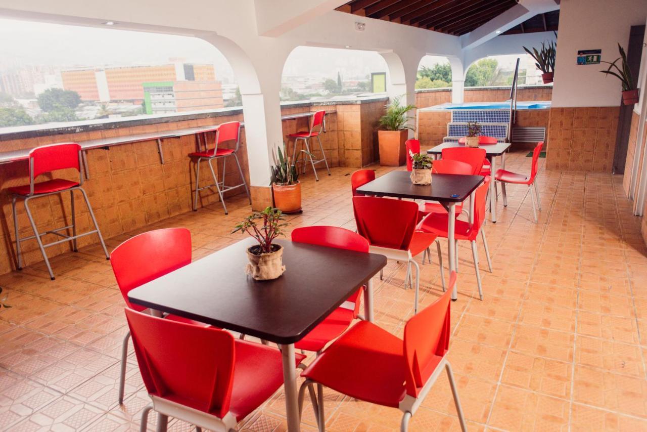 Hotel Alcaravan Medellin Itagüí Exterior foto